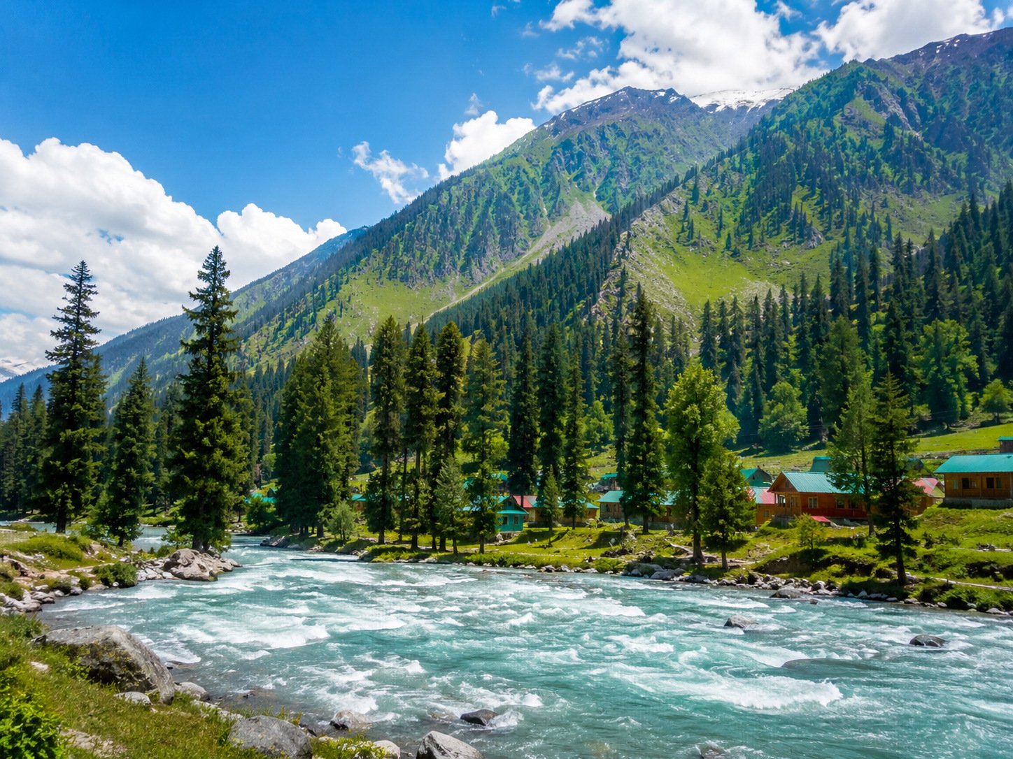 Naran travel destination